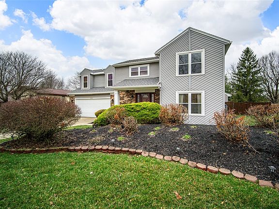 2nd image of 2551 Woodbluff Ln