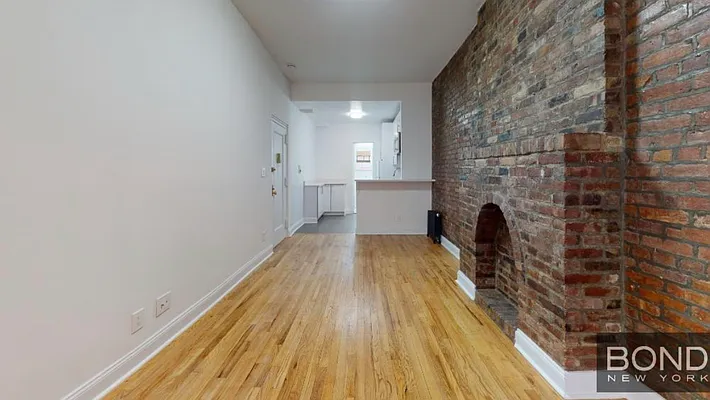 Rented by Bond New York | media 3