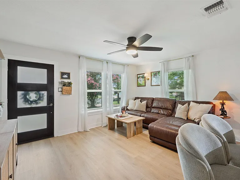 1103 Brass St #A — Photo 4