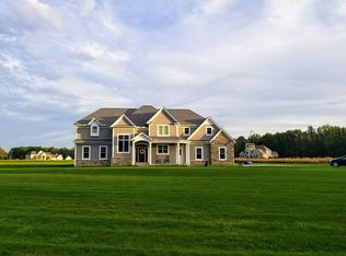 26769 Springfield Cir, Columbia Station, OH 44028