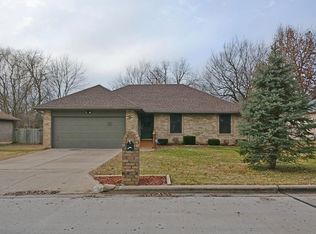 2127 S Glenn Ave, Springfield, MO 65807