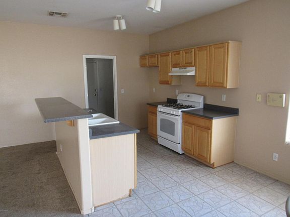 5th image of 2827 N 63rd Dr