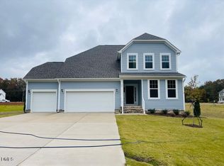 33 Celtic Ln, Lillington, NC 27546