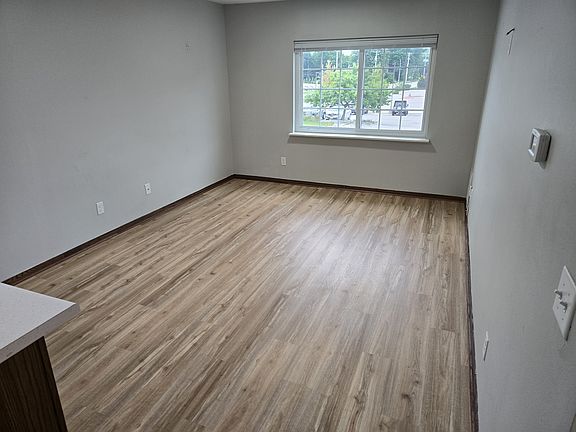 2nd image of 308 McHenry St #203