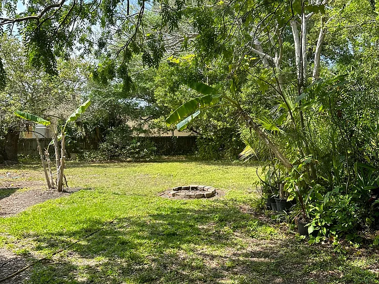 1546 Belleair Rd — Photo 25