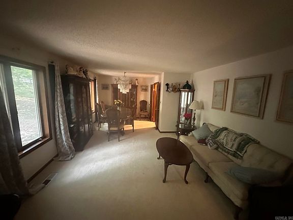 3rd image of 6 La Estrada Ln