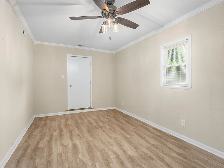 408 Lineberry Rd — Photo 23