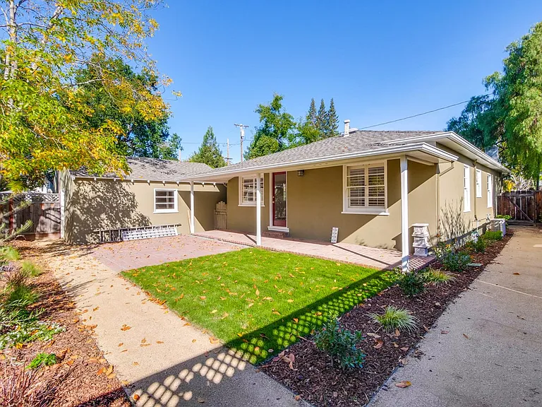 2990 Cowper St — Photo 44