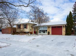 581 Braemore Rd, Burlington, ON L7N 3E4