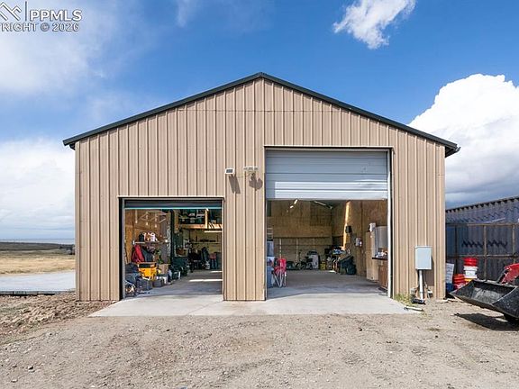 4th image of 20520 Sahara Dr