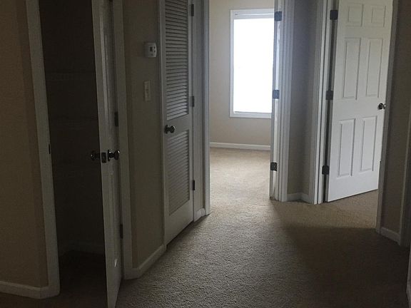 4th image of 1625 Buchanon Dr