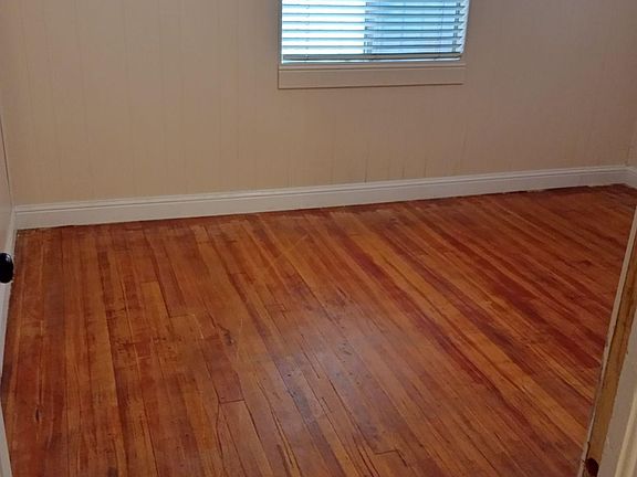 5th image of 612 N Poplar Ave