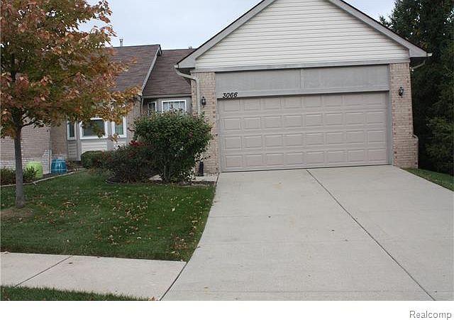 1st image of 3066 Harbor Ct #1