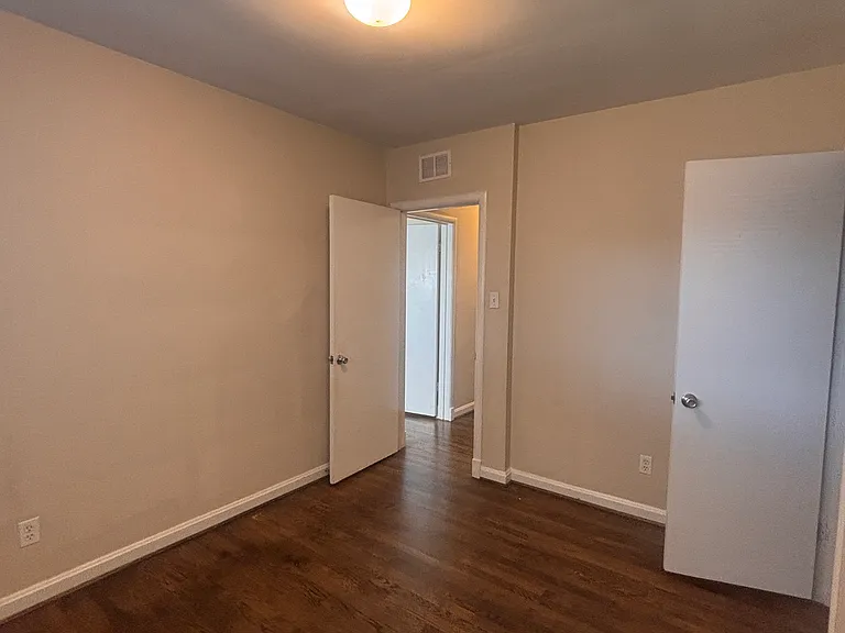 11203 Dodson Ln — Photo 18