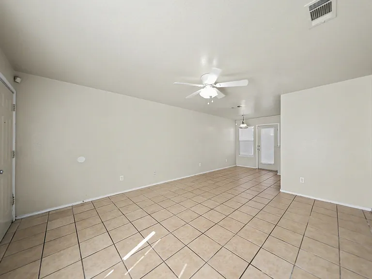 5811 Redstone Dr, Killeen — Photo 18