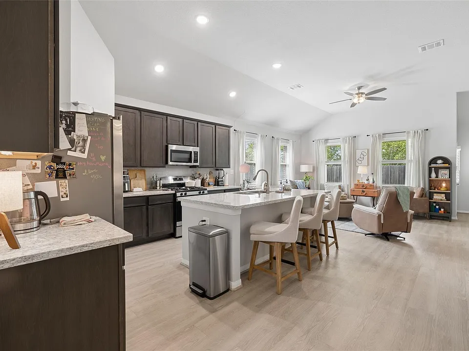 4419 Bay Vista Dr