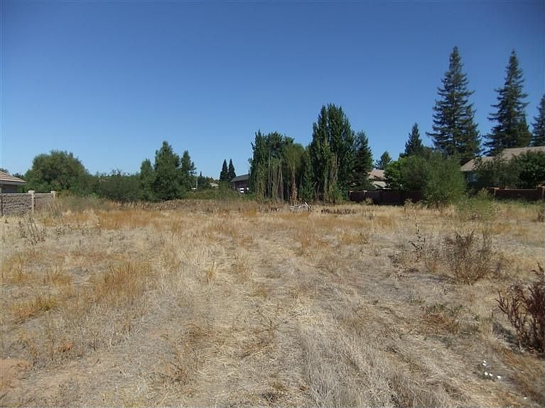 2nd image of 9590 S Canyon Ct