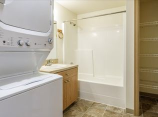 419 SE Clark Ave #2B-1BA-900SQFT, Battle Ground, WA 98604