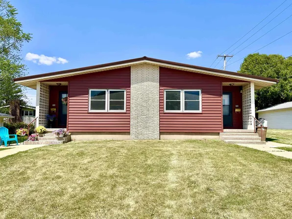 703 & 705 3rd St S #E, Oelwein, IA 50662