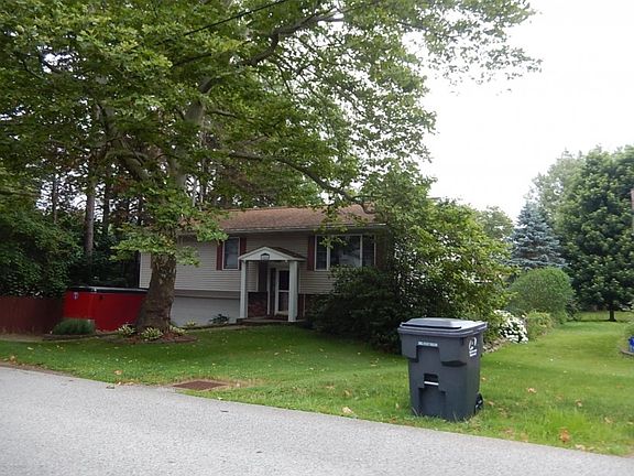 2nd image of 3456 W 42nd St