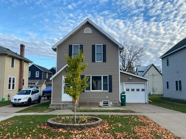 418 Main St W, Wabasha, MN 55981