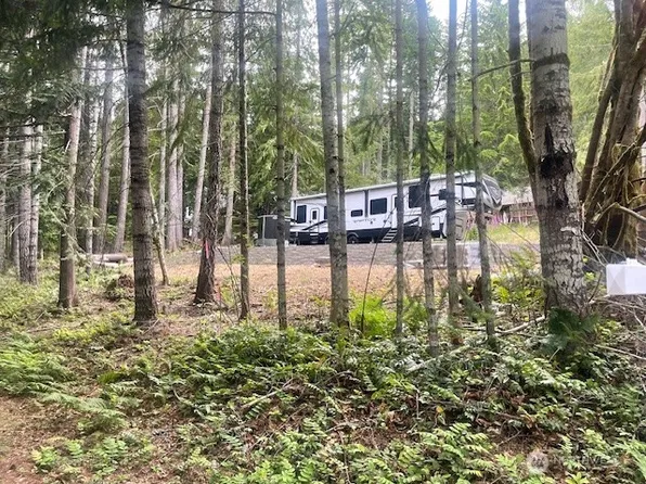 230 N Potlatch Drive N, Hoodsport, WA 98548