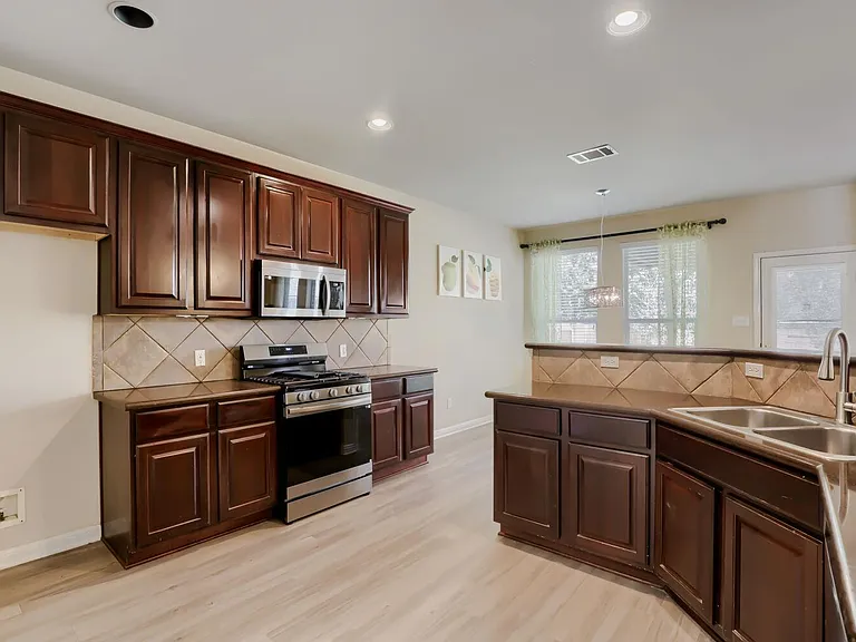 9632 Morgan Creek Dr — Photo 5