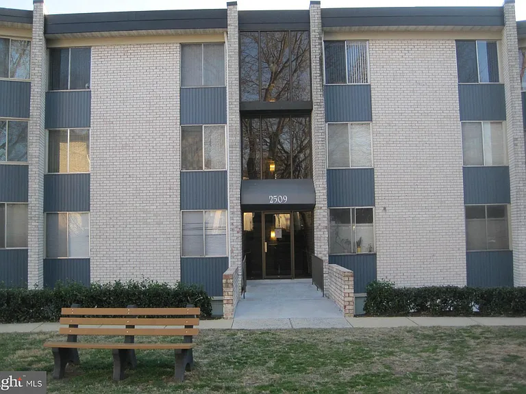2509 Baltimore Rd #7 — Photo 1