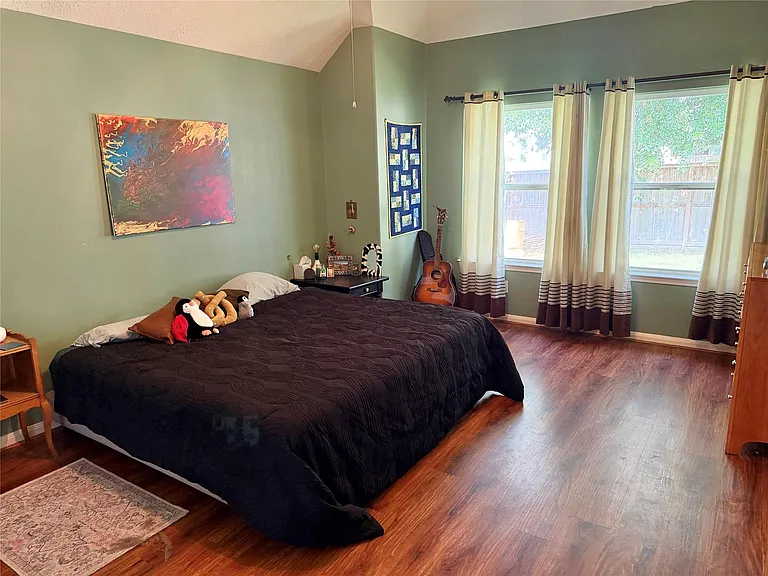 1907 Tavish Ln — Photo 12