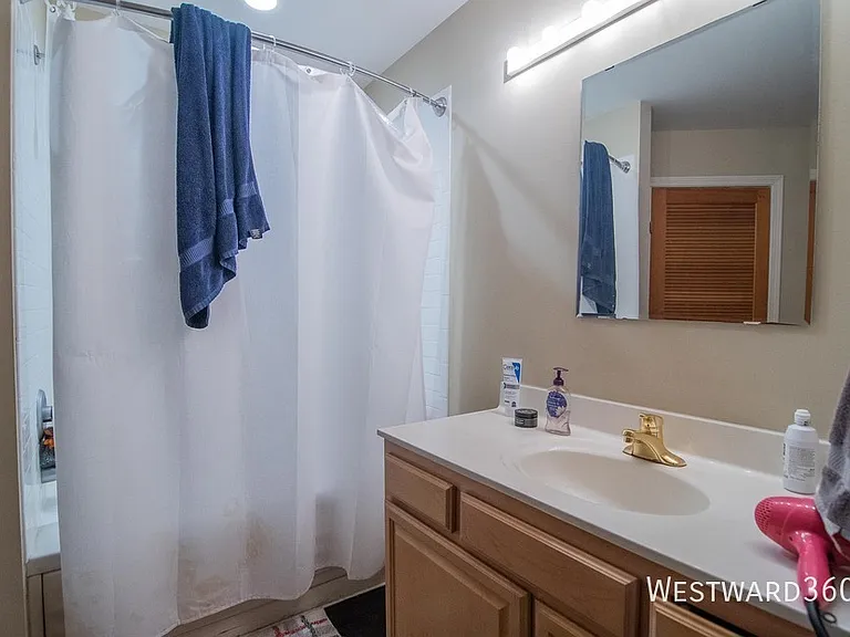 1114 W Hubbard St #1 — Photo 15