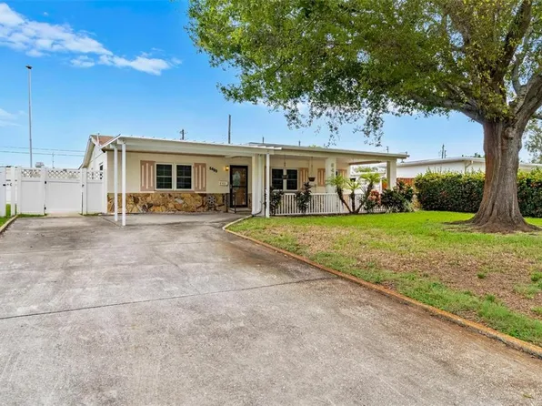 6489 34th Ter N, Saint Petersburg, FL 33710