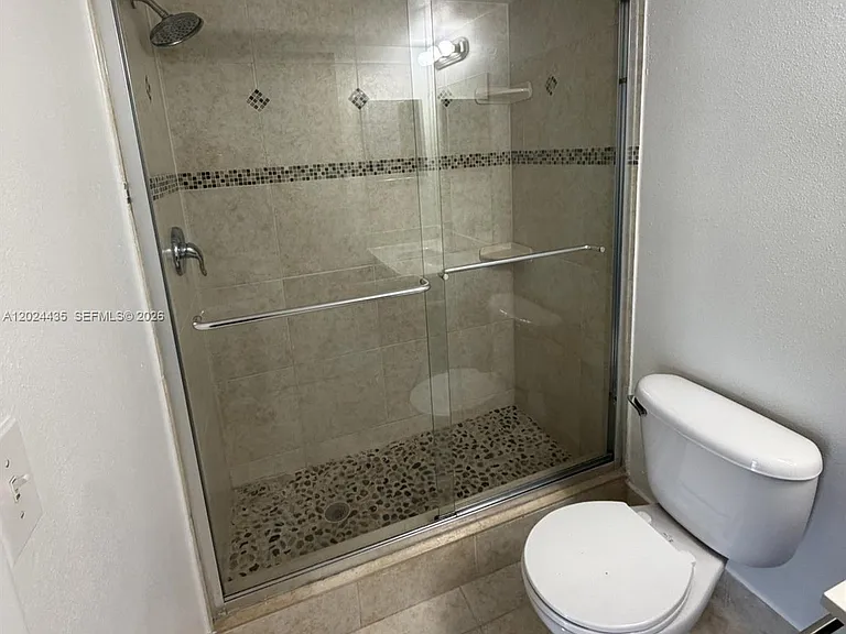 7610 Westwood Dr #122 — Photo 30