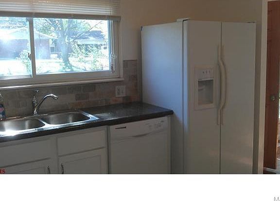 5th image of 2090 Huntington Dr