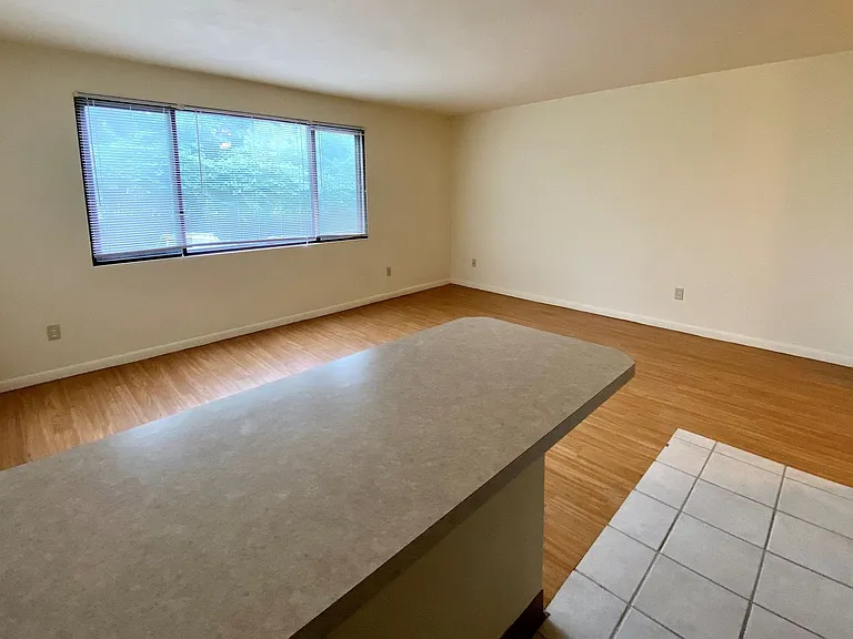 415 Wisconsin Ave — Photo 14