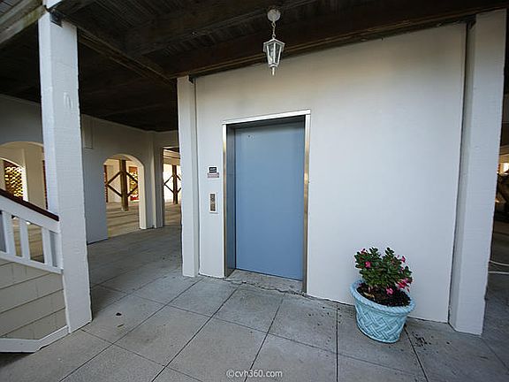 4th image of 1551 Ben Sawyer Blvd Unit 6B