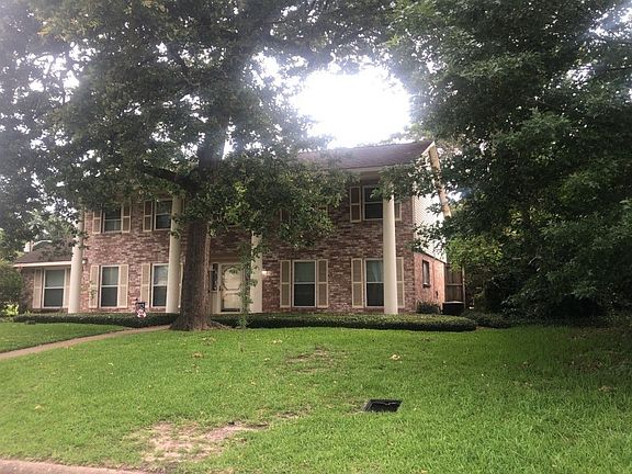 3rd image of 4830 Bayou Vista Dr