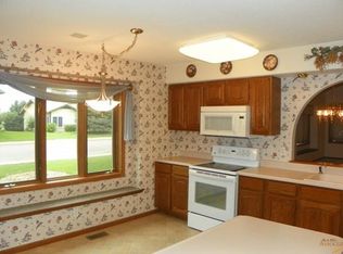 3863 Pebble Beach Ct, Rapid City, SD 57703