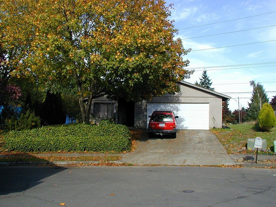 1st image of 2316 NE 96th Ct
