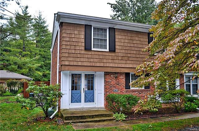 2nd image of 931 Pavillion Dr
