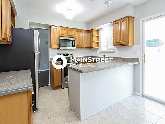 5th image of 35311 Downing Ave