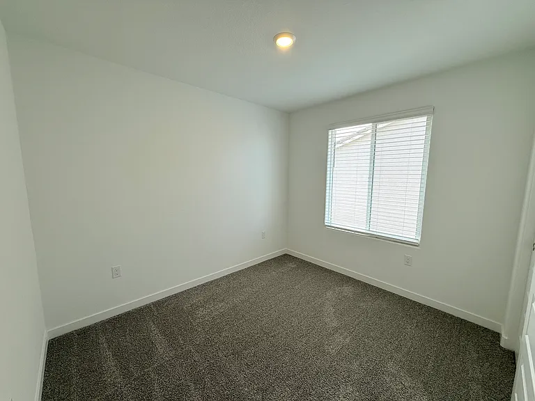 8372 Valpane Way — Photo 33