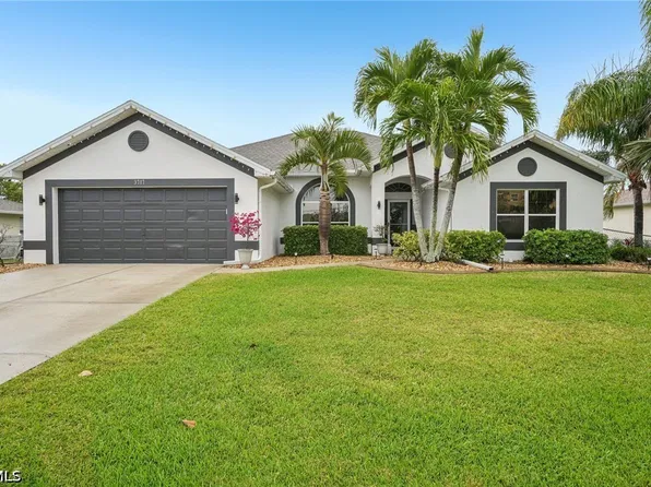 3717 Agualinda Blvd, Cape Coral, FL 33914