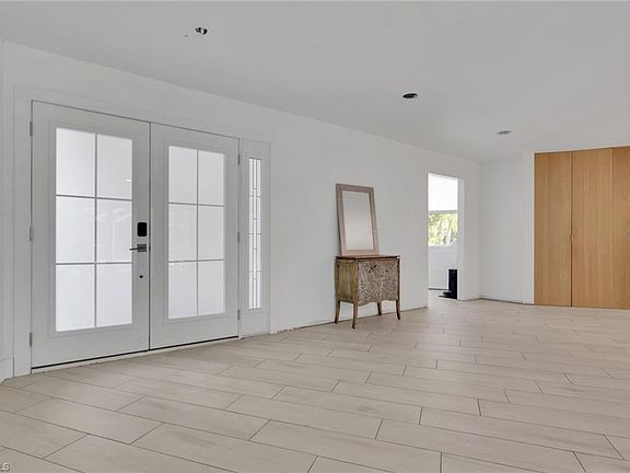 5th image of 27126 Rue De Paix