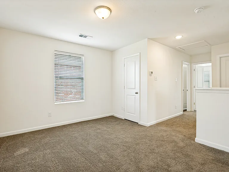 1702 Marquette Dr — Photo 15