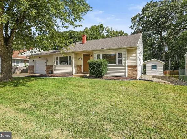 703 Shue Dr, Newark, DE 19713