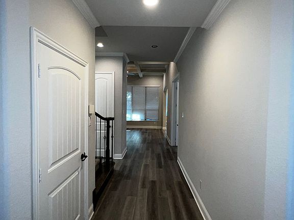 4th image of 133 Chelsea Ct