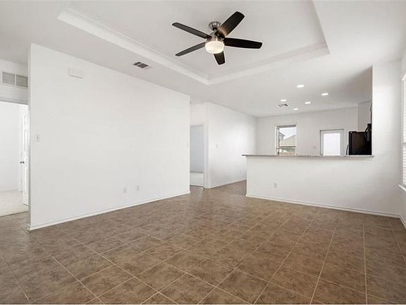 4th image of 208 La Dera Dr