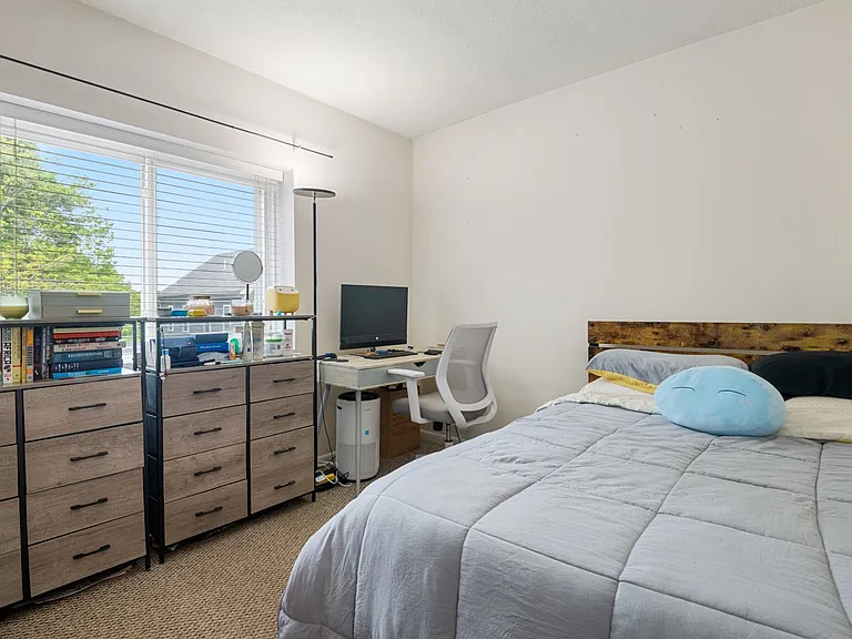 2 Larose Pl #10 — Photo 18