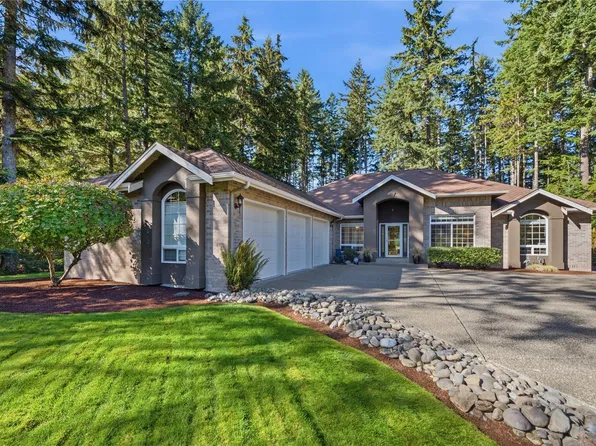 7082 SW Dundee Court, Port Orchard, WA 98367