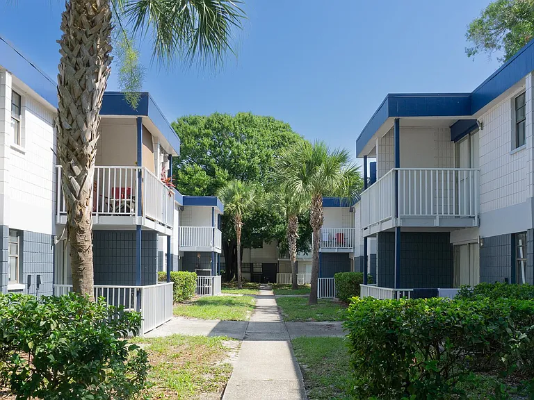 Montierra Apartments — Photo 6